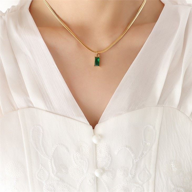 herringbone choker necklace